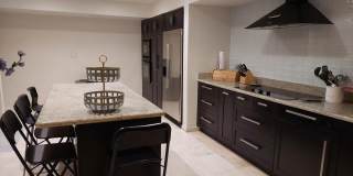 7598 E Pleasant Run -- Gallery 8