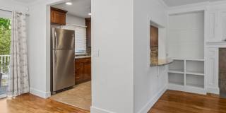 Bright Cozy Home w/ Deck & Yard Near Des Moines Marina Bright Cozy Home w/ Deck & Yard Near Des Moines Marina Gallery 12