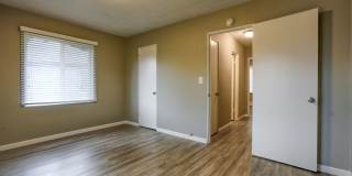 Uptown Lake Oswego Gallery 15
