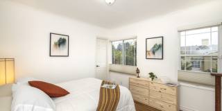 3440 Oak Knoll Boulevard - 2 Gallery 17