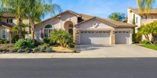 Single Level Rancho San Pasqual Home Gallery 1