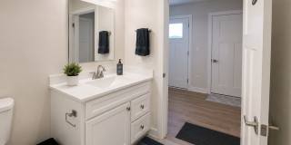 1231 Trillium Place Gallery 35