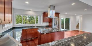 Bellevue Custom Built Home Gallery 14