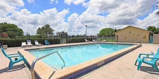 5274 Cedarbend Drive Gallery 21