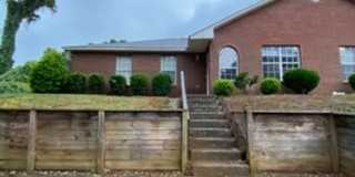 Duplex in Auburn! Gallery 1