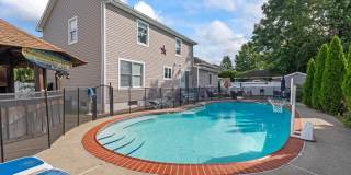 7 Linden Avenue Gallery 18