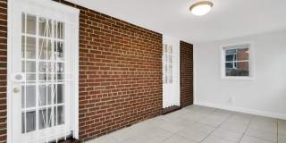1002 CHILLUM Road Gallery 22