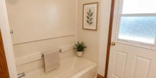 Spacious Comfort in a Prime Fresno Location! Gallery 16