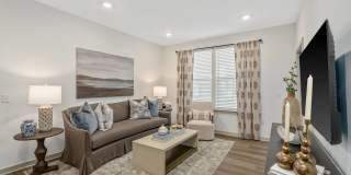 Portier at Midtown Gallery 8