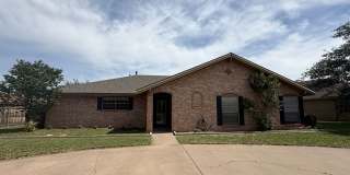 BEAUTIFUL 4 Bedroom 2 Bath  home with spacious backyard AVAILABLE NOW! Gallery 1