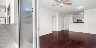 2421 NE 65th St Gallery 25