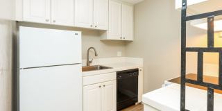 1400 Creekside Apartments CDM Gallery 15