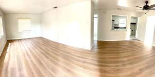 2 Bed/1 Bath AVAILABLE NOW! Gallery 4