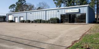 3216 W Gentry Pkwy Gallery 1