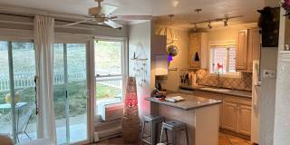 One Bedroom Condo Walking Distance to CU with Fenced Backyard and Flatiron Views! Gallery 12