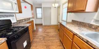 2 BED, 1 BATH BEAUTIFIL SINGLE-FAMILY HOME IN EUCLID! Gallery 1