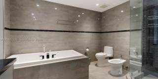 19216 Fisher Island Dr Gallery 29