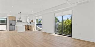 5839 Kester Avenue Gallery 1