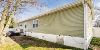 616 Newport Avenue Gallery 28