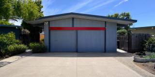 San Mateo 4Bed/2Ba Eichler Home with Putting Green, Vegetable Garden & Designer Finishes Gallery 1