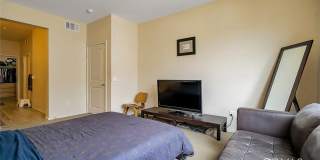 13021 Central Avenue Gallery 10