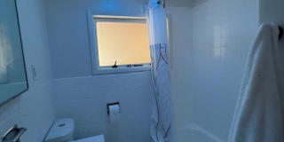 Charming 3BR Duplex in Syracuse Gallery 11