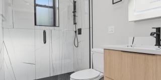7518 North Eastlake Ter. Gallery 10