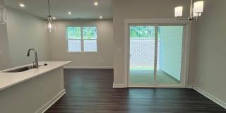 Beautiful End Unit Townhome in Griffith Lakes Gallery 10