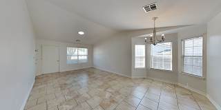 Cozy 3 Bedroom, 2 Bathroom Home in Norman Schools. Gallery 9