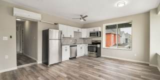 Charming 2BR Upstairs unit in Franklinton Gallery 6