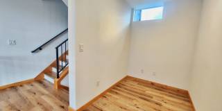 Beautiful 2 Bed 1.75 Bath Townhome in Central District Gallery 10