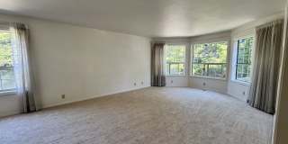 Well maintained 3 bed 2 bath rambler home in quiet Zenith neighborhood in Des Moines Well maintained 3 bed 2 bath rambler home in quiet Zenith neighborhood in Des Moines Gallery 7