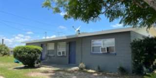 2 Bedroom, 1 Bath Duplex For Rent at 522 Washington Avenue #1 Lake Wales, FL 33853 Gallery 1