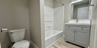 1608 E Mission Ave Gallery 6