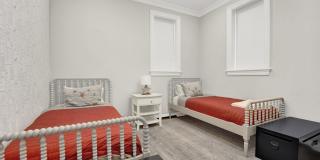 103 East Chestnut Street Gallery 11