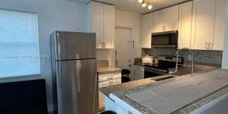 2920 NW 11th Pl Gallery 1