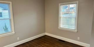 Cozy 3 Bedroom House in LoSo! Gallery 10