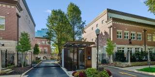1521 S Indiana Avenue Gallery 1