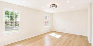 99 Oak Lane Gallery 11