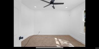 2501 S Maple Street Gallery 15