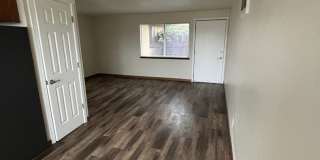 1 Bedroom 1 Bathroom at Hollywood Park Apartments Gallery 20