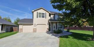 Spacious Home on Quiet Cul-de-Sac Gallery 1