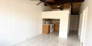 Aliamanu/Salt Lake - 2-bedroom 1 bath duplex Gallery 1