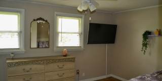 1402 Kenwood Avenue Gallery 30