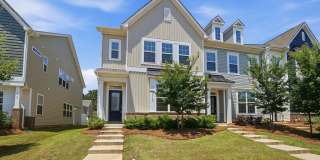 Luxury End-Unit Townhome in Desirable Chateau Community Luxury End-Unit Townhome in Desirable Chateau Community Gallery 1