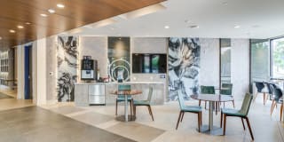 5 Points Northshore Gallery 22