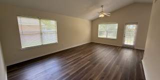 104 Kemper Ln Gallery 2