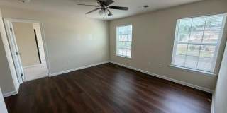620 Leonard Lane Gallery 20