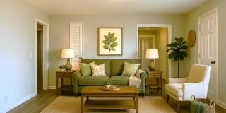 The Life at Arbor Creek Apartments Gallery 7
