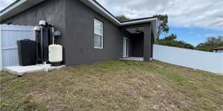 723 Ivan Avenue S unit: 723 Gallery 10